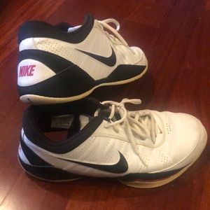 Nike Air Ring Leader Low Men’s basketball sneakers